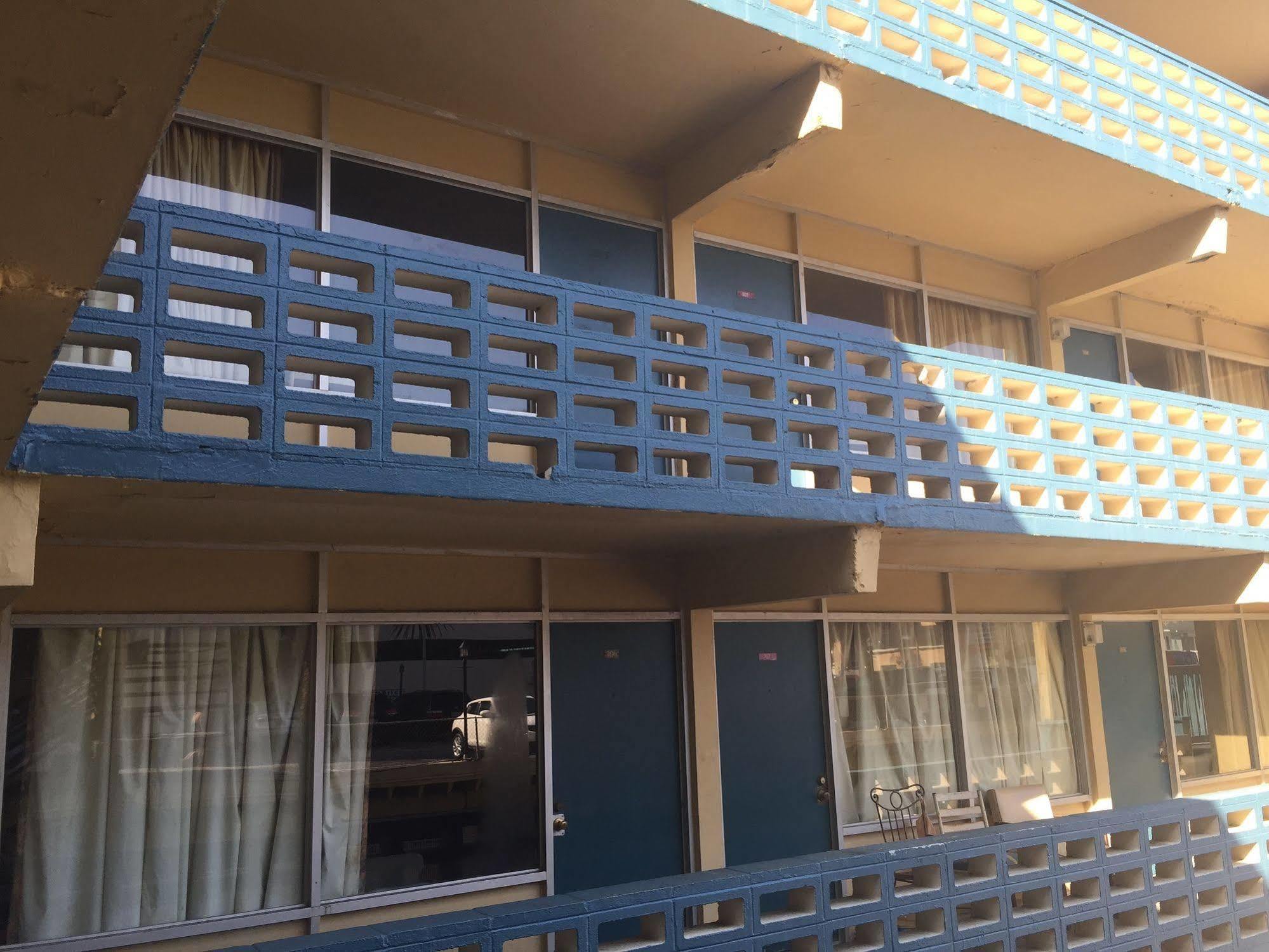 Beach Walk Hotel Myrtle Beach Exterior photo